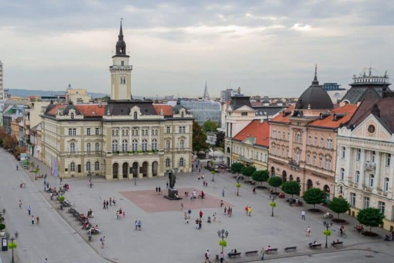 Tokom 2025. godine Novi Sad posetilo preko 191 hiljada ljudi, a ostvareno je preko 498 hiljada noćenja!
