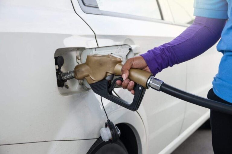 NOVE CENE GORIVA Evo koliko će nas koštati točenje derivata na pumpama u narednih sedam dana
