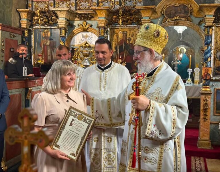 Čerević u znaku jubileja: Obnovljeni Hram Svetog Save proslavio slavu uz arhijerejsku liturgiju i visoka crkvena priznanja