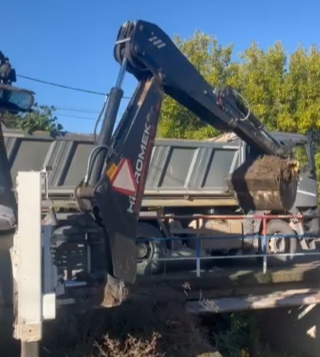 Počelo uređenje korita: U toku čišćenje Kozarskog potoka u Beočinu
